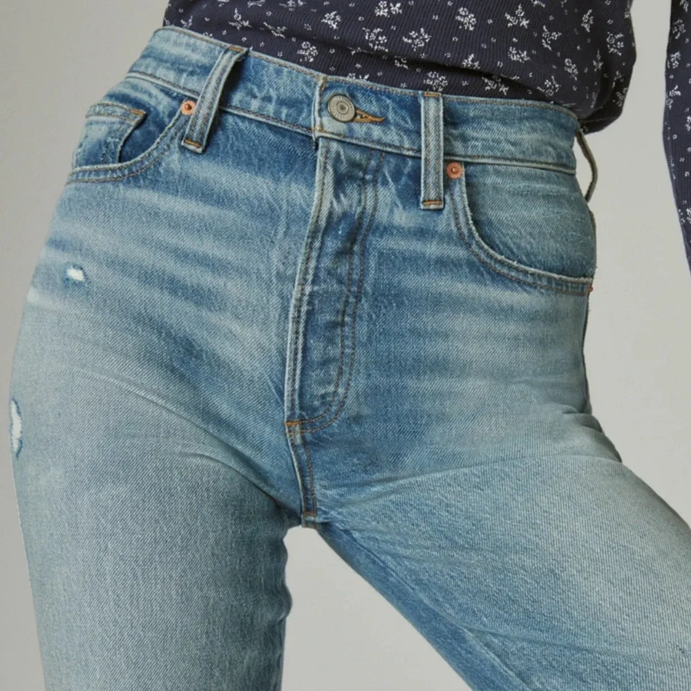Lucky Brand High Rise Drew Mom Jean Size 27/4 - Picture 5 of 15